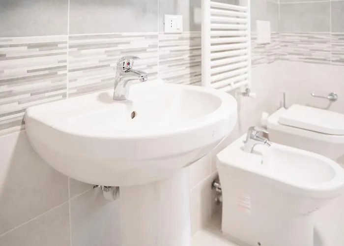 Apartamento 045b - Moderna 02-24e Con Vasca Idromassaggio In Giardino, Solo 15 Minuti Da Mare E - Posto Auto Gratuito *