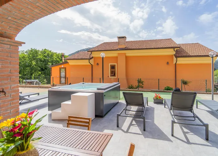 Apartamento 045b - Moderna 02-24e Con Vasca Idromassaggio In Giardino, Solo 15 Minuti Da Mare E - Posto Auto Gratuito